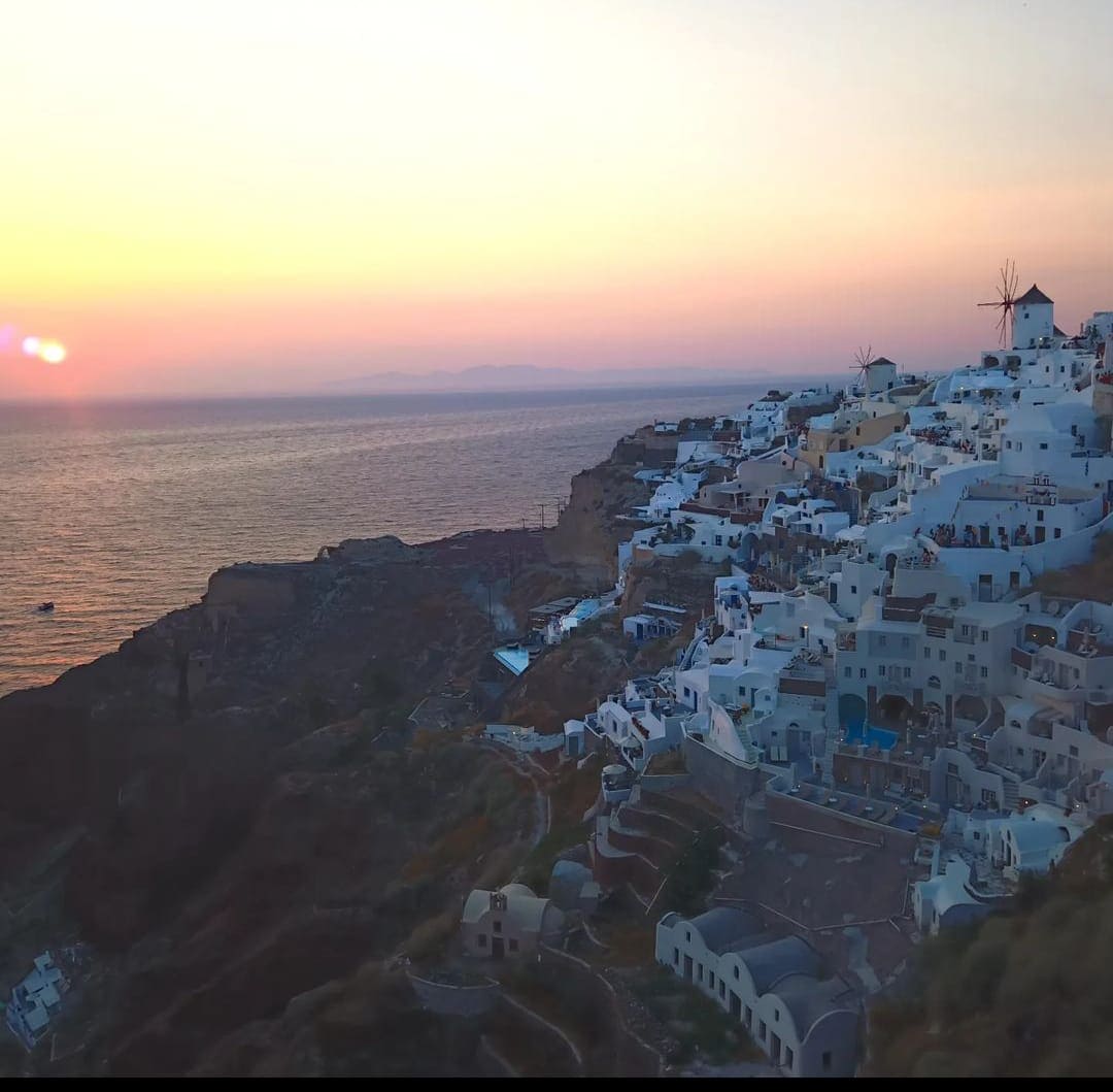 Los mejores lugares para disfrutar de vistas espectaculares  de Santorini